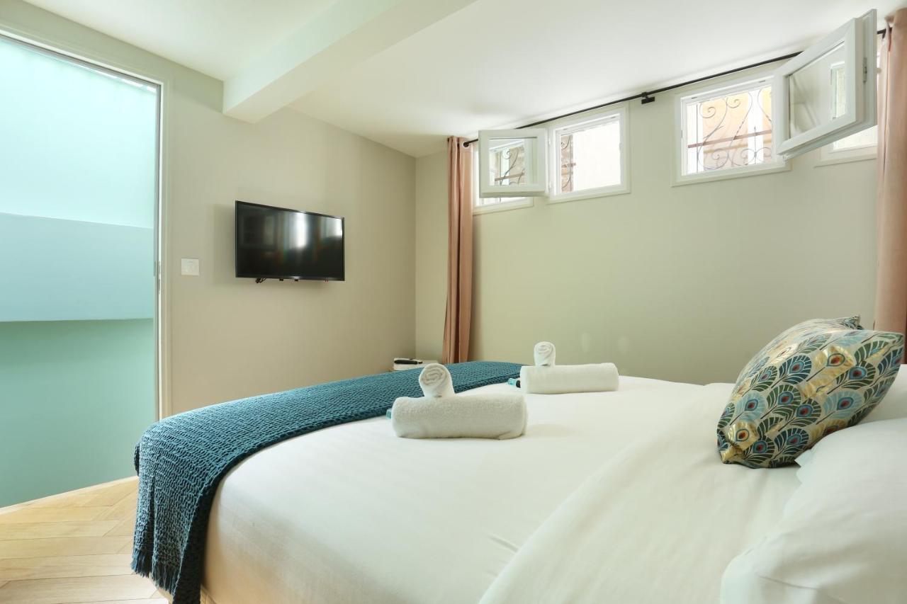 Apartment Center Of Paris By Studio Prestige Bagian luar foto