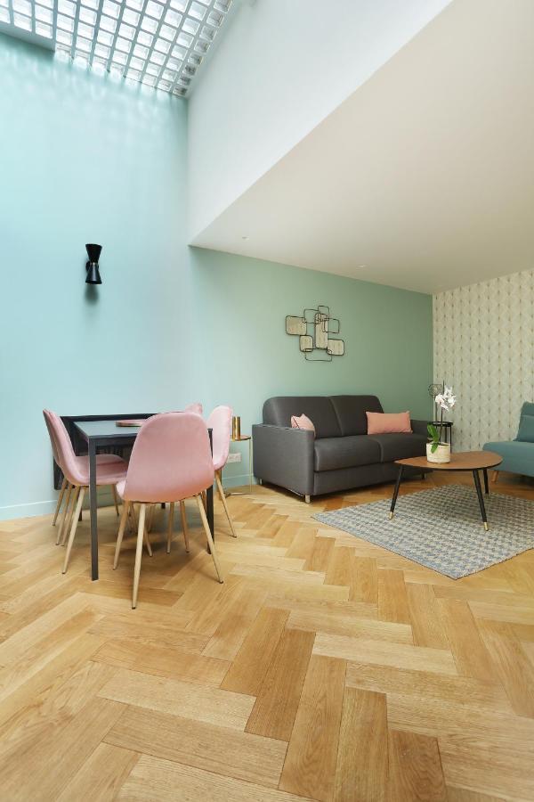 Apartment Center Of Paris By Studio Prestige Bagian luar foto